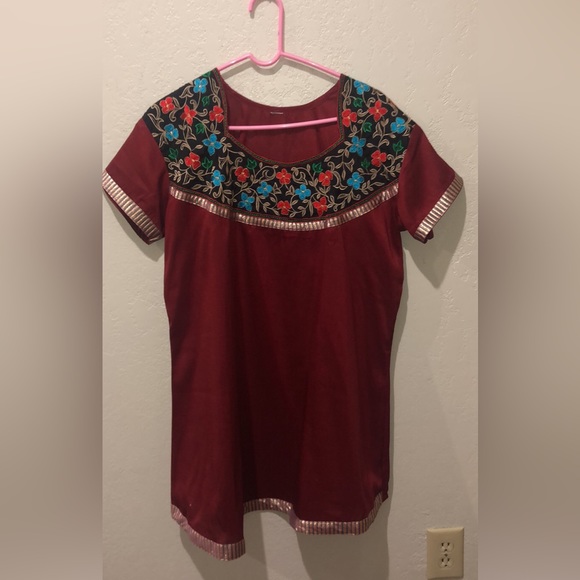 Tunic - Picture 1 of 8